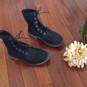 Timberland Black Lace Crotchet Combat Boots SZ 7.5